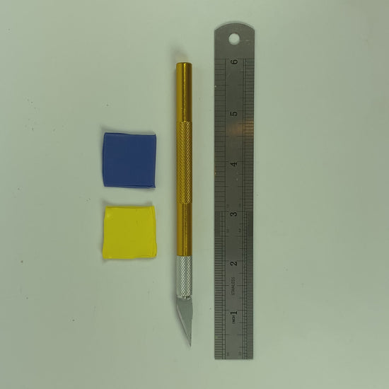 Video showing the mixing of the Fiddlehead sample color mixing recipe